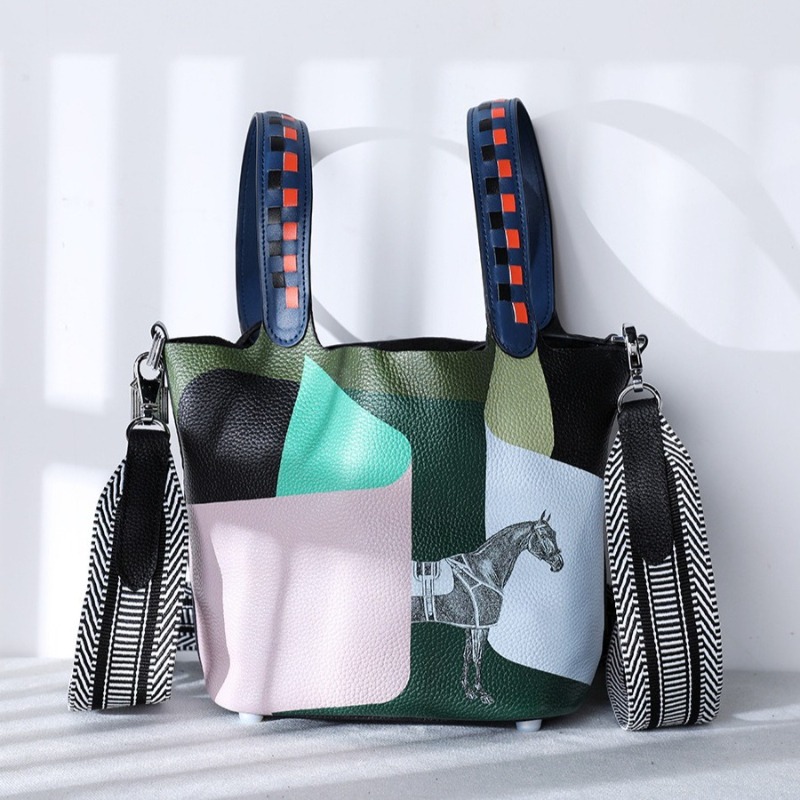Luxury Bags Trend 2025 - Tas Ember Mewah Desainer Tas Tangan