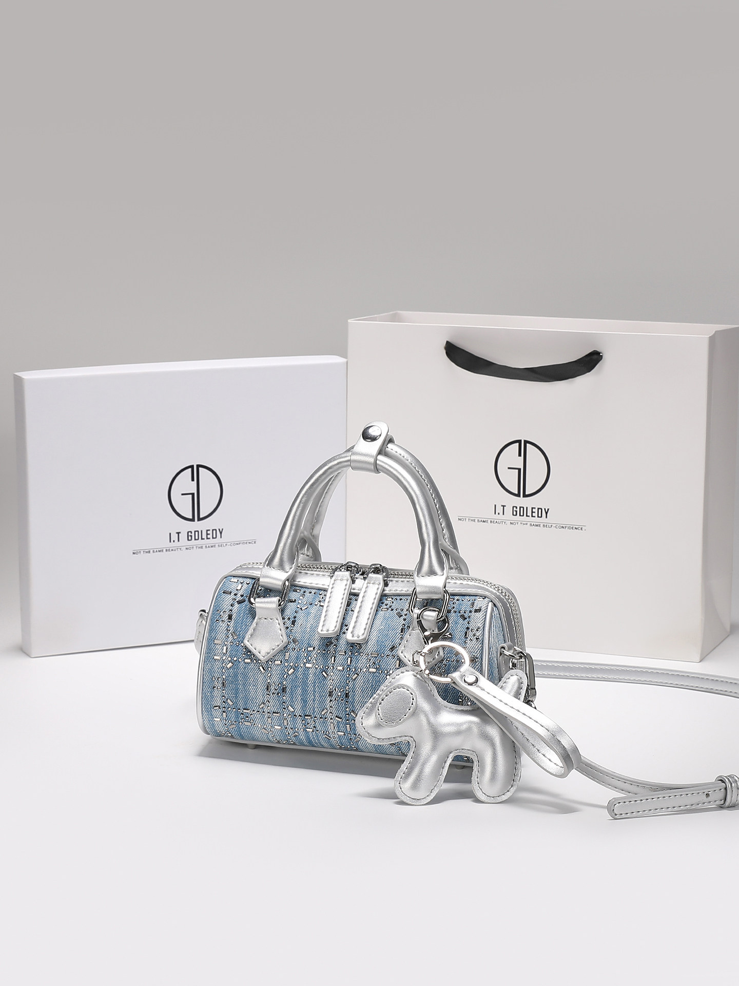 Tas Boston Genggam Mewah dan V - Luxury Bags Denim ulasan dan harga