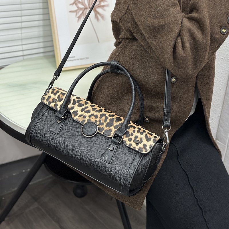 Tas Selempang Wanita Motif Leo - Luxury Bags Vegan Leather ulasan dan harga